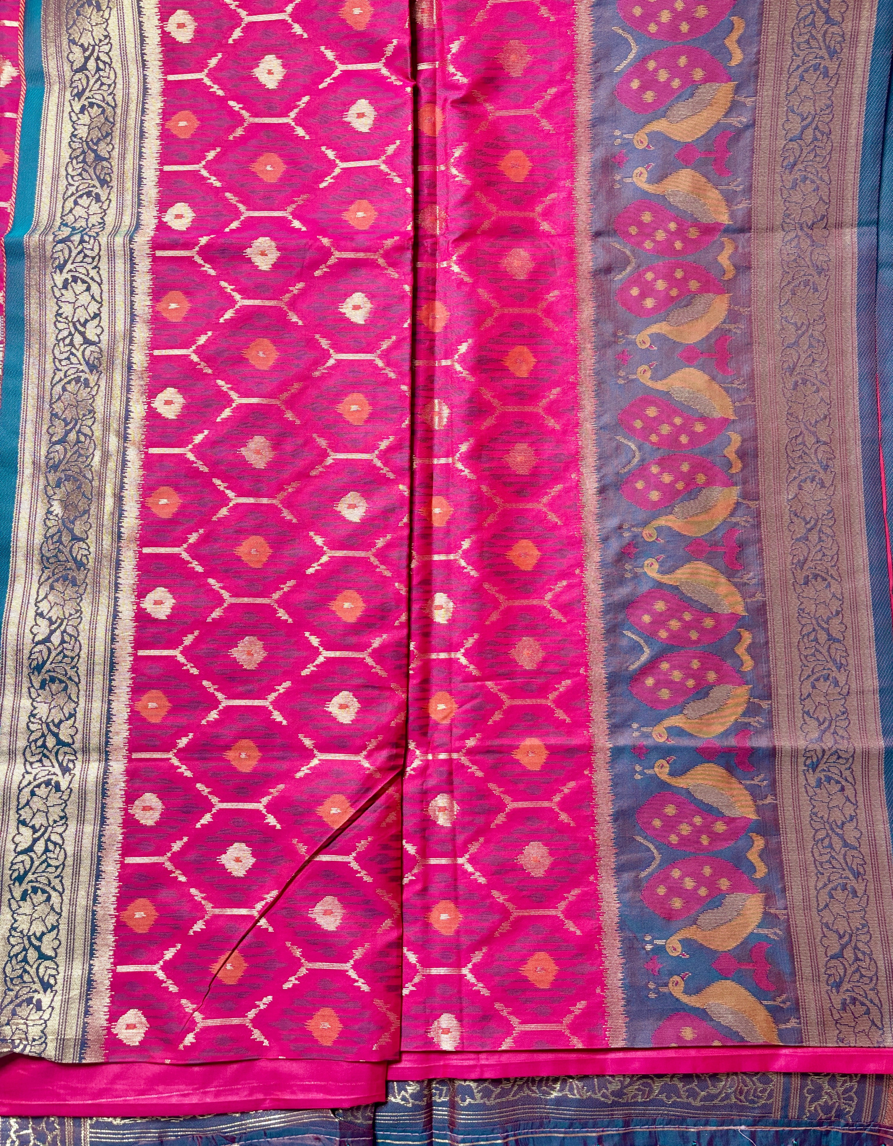 Pinky Grey Blossom Ikkat Patola Silk Saree