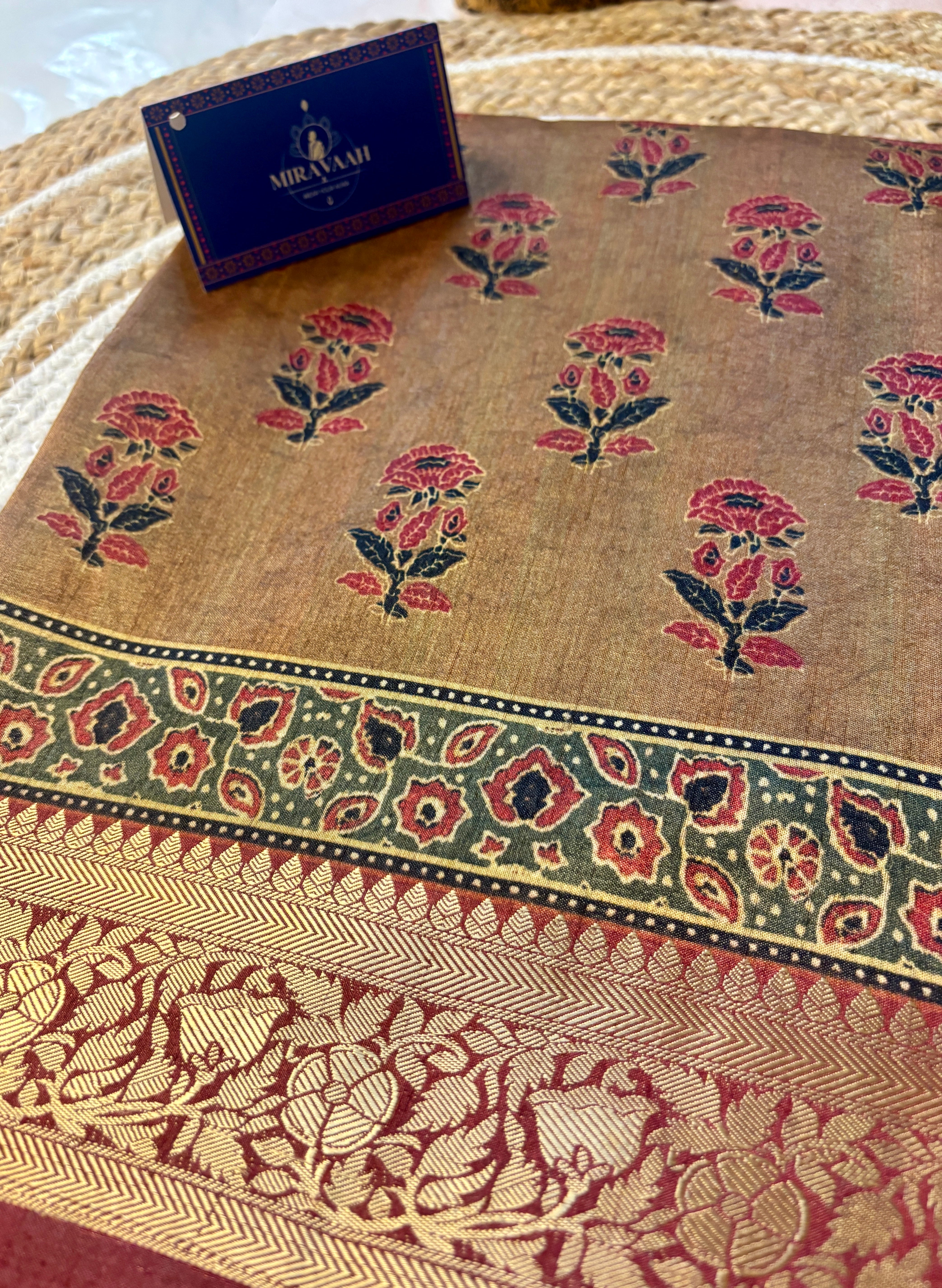 Swarna Pushp Linen Soft Silk Saree