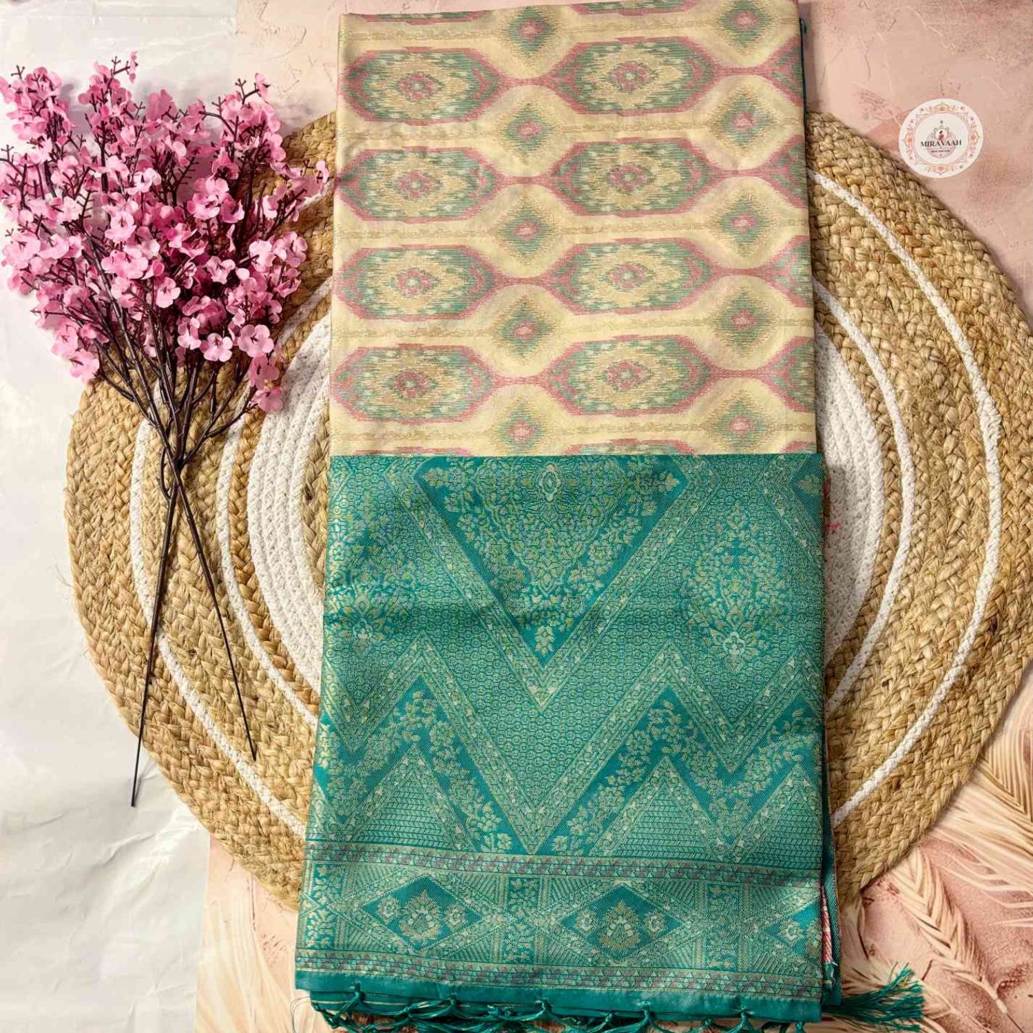 Emerald Glow Ikkat Patola Silk Saree